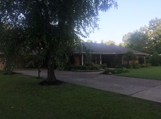 271 Lake Dr, Pontotoc, MS 38863