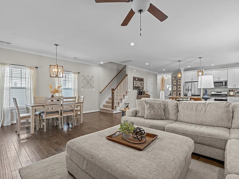 115 Thalia Rd — Photo 12