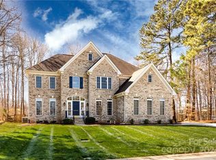 2703 Olympus Dr, Charlotte, NC 28214