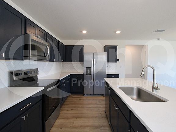 5th image of 2540 W La Salle St