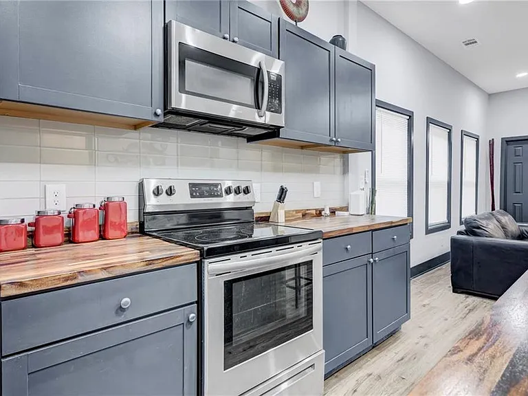 494 Rockwell St SW — Photo 10