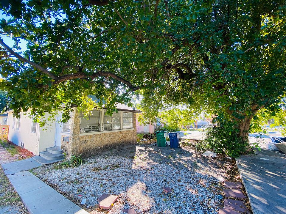 1st image of 2228 NW 51st Ter