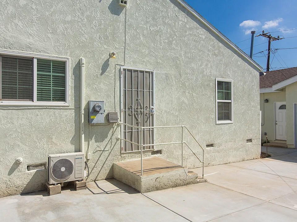 210 S Nicholson Ave #2