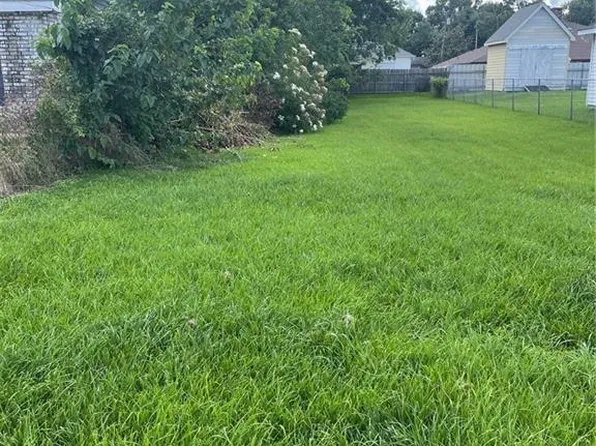 1330 Marshall Dr, Marrero, LA 70072