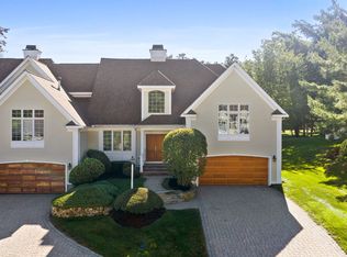 9 Bobby Jones Dr UNIT 9, Andover, MA 01810