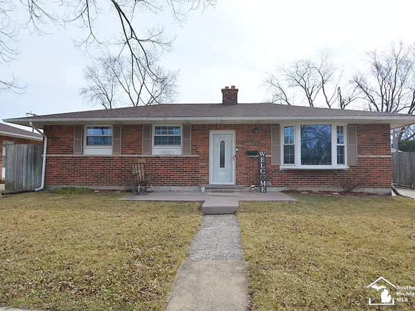 160 Donnalee Dr, Monroe, MI 48162
