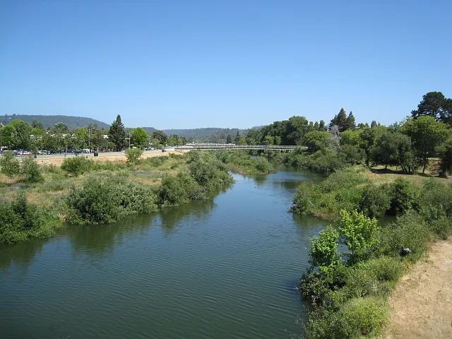 san Lorenzo river by the park
