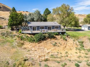 7053 Colockum Rd, Malaga, WA 98828