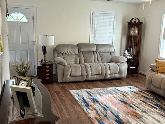 2nd image of 709 Blackstone Ave #A