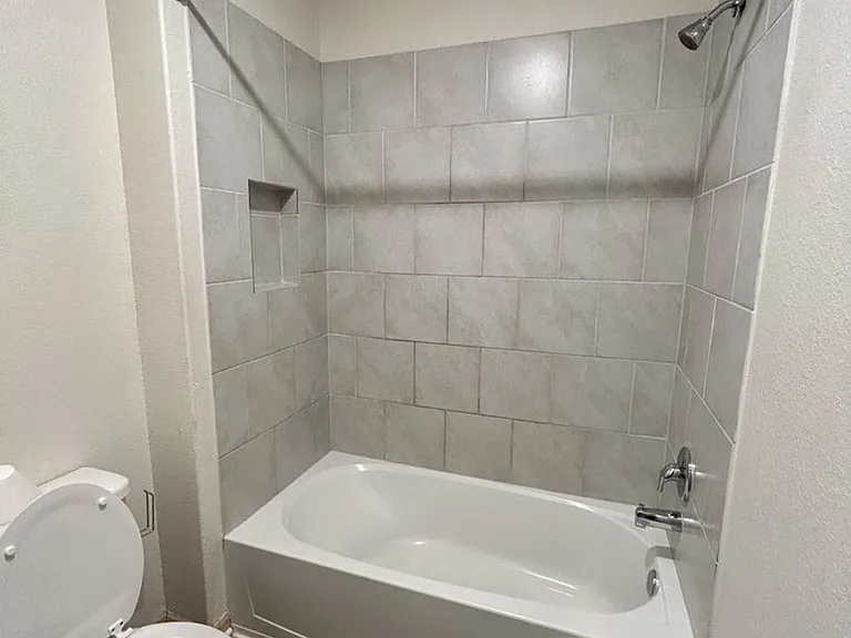 15114 Harbor Lndg — Photo 11