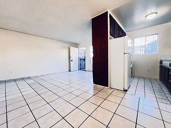 5th image of 4177 Illinois St APT 2
