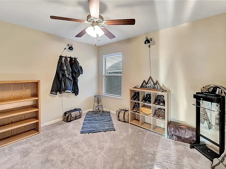 3701 Castleton Dr — Photo 20