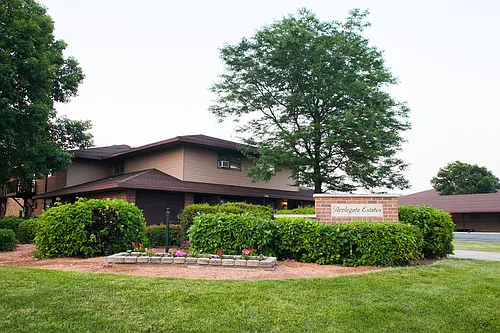 Applegate Apartments Photo 1