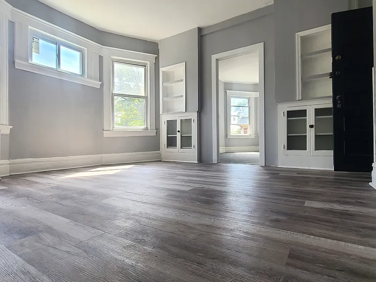 29 Irving Ave #2 — Photo 6