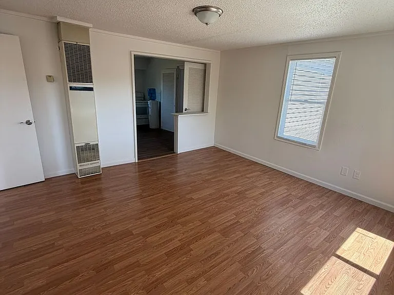 3435 Kathryn Ave NE — Photo 13