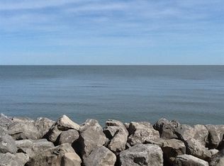 240 W Lakeshore Dr APT B, Port Clinton, OH 43452