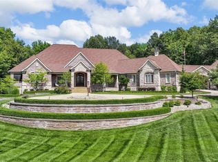 1000 Stonecastle Dr, O'Fallon, MO 63366
