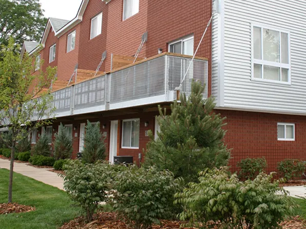 511 S Crooks Rd, Clawson, MI 48017