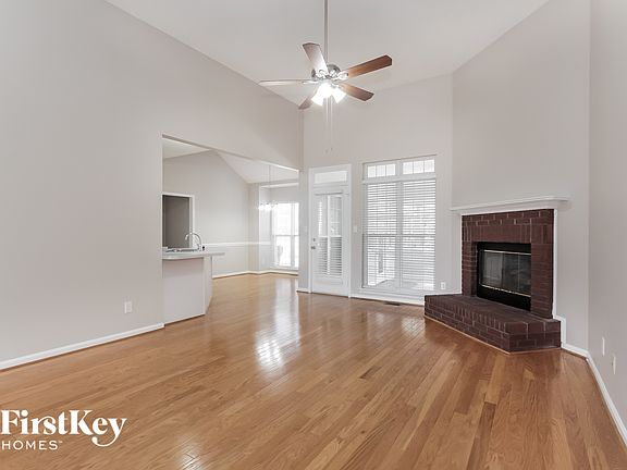 5th image of 563 Gatsby Pl NW