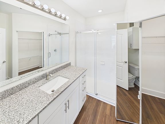 2nd image of 520 Arsdale Ave #30-202