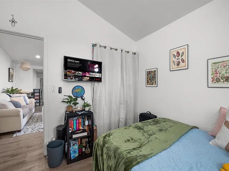 5371 Saxon St — Photo 8