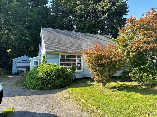 408 Dakin St, Syracuse, NY 13224