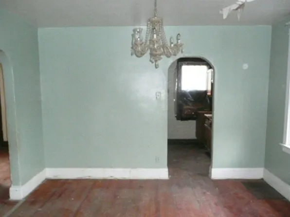 5037 Plover Ave, Saint Louis, MO 63120