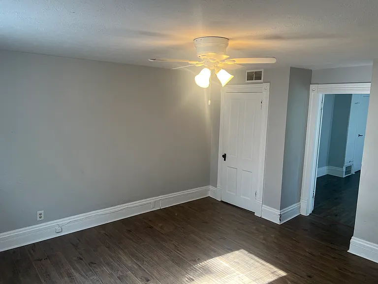 1122 S 32nd St #3 — Photo 8