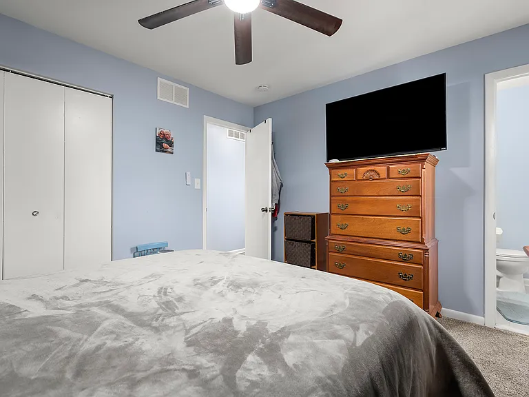 330 Benfield Rd — Photo 7