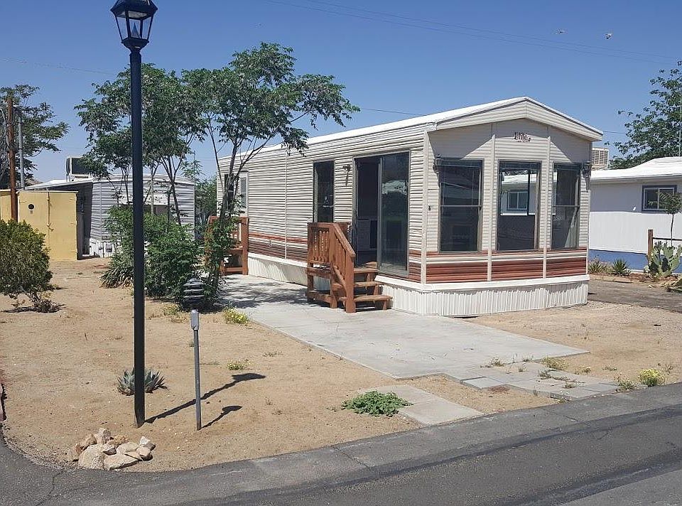 2nd image of 6426 Valley View St Spc 25