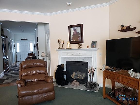 2nd image of 1741 Windjammer Dr