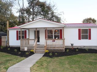 110 Presnell Ln, Rocky Top, TN 37769