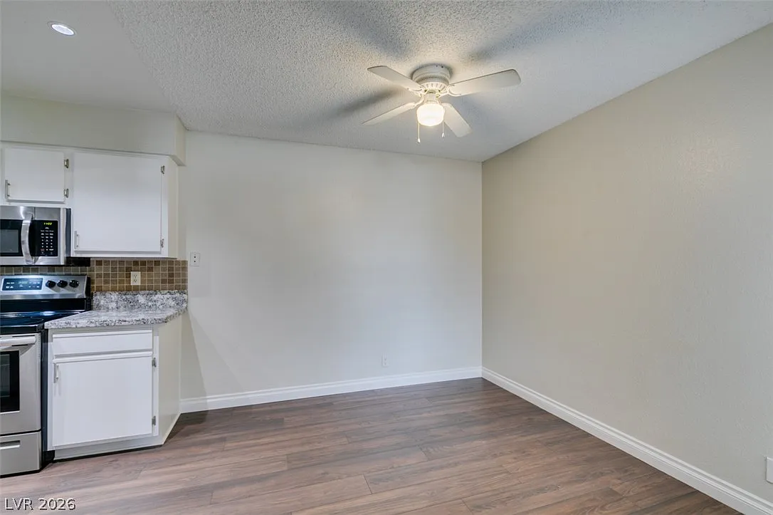 2 bed, 2.0 bath, 1071 sqft, $1,399 — Photo 1