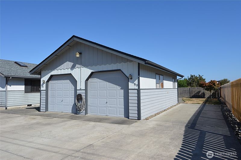 2nd image of 50 Crownview Lane