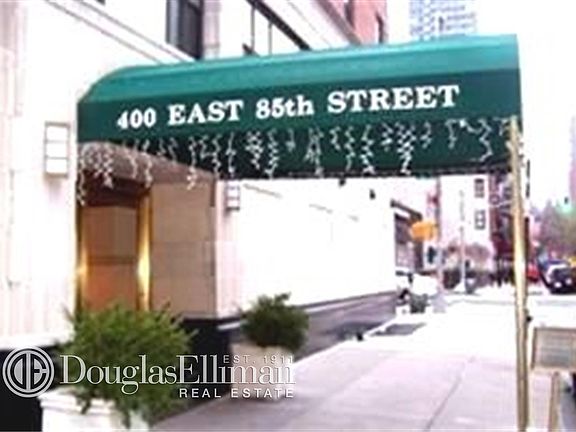 5th image of 1634 1st Ave #9C