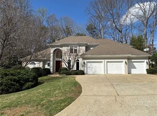 860 Carlton Rdg NE, Atlanta, GA 30342