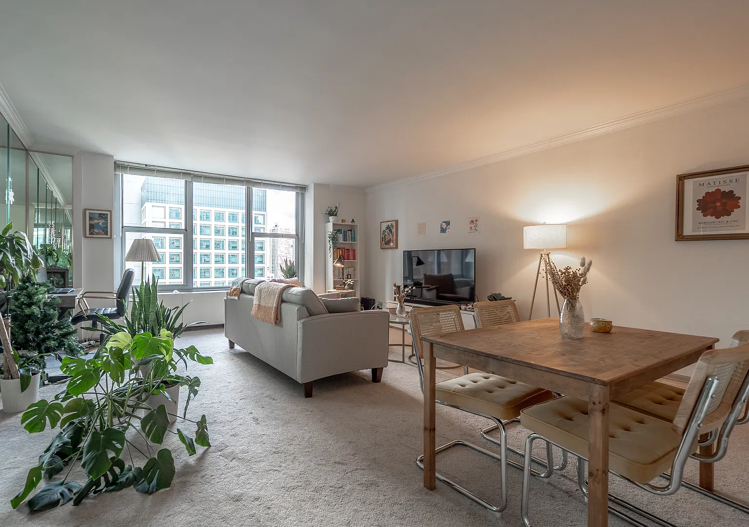 1 bed, 960 sqft, $2,300 — Photo 4