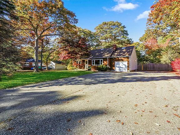 4th image of 441 Long Island Ave