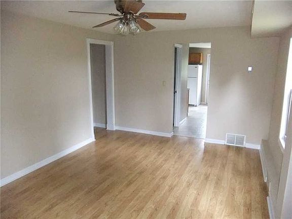 4th image of 232 Orchard St