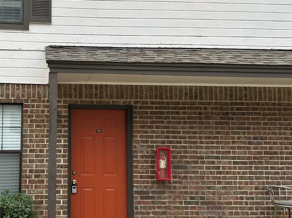 922 Fannin St APT 102, Denton, TX 76201