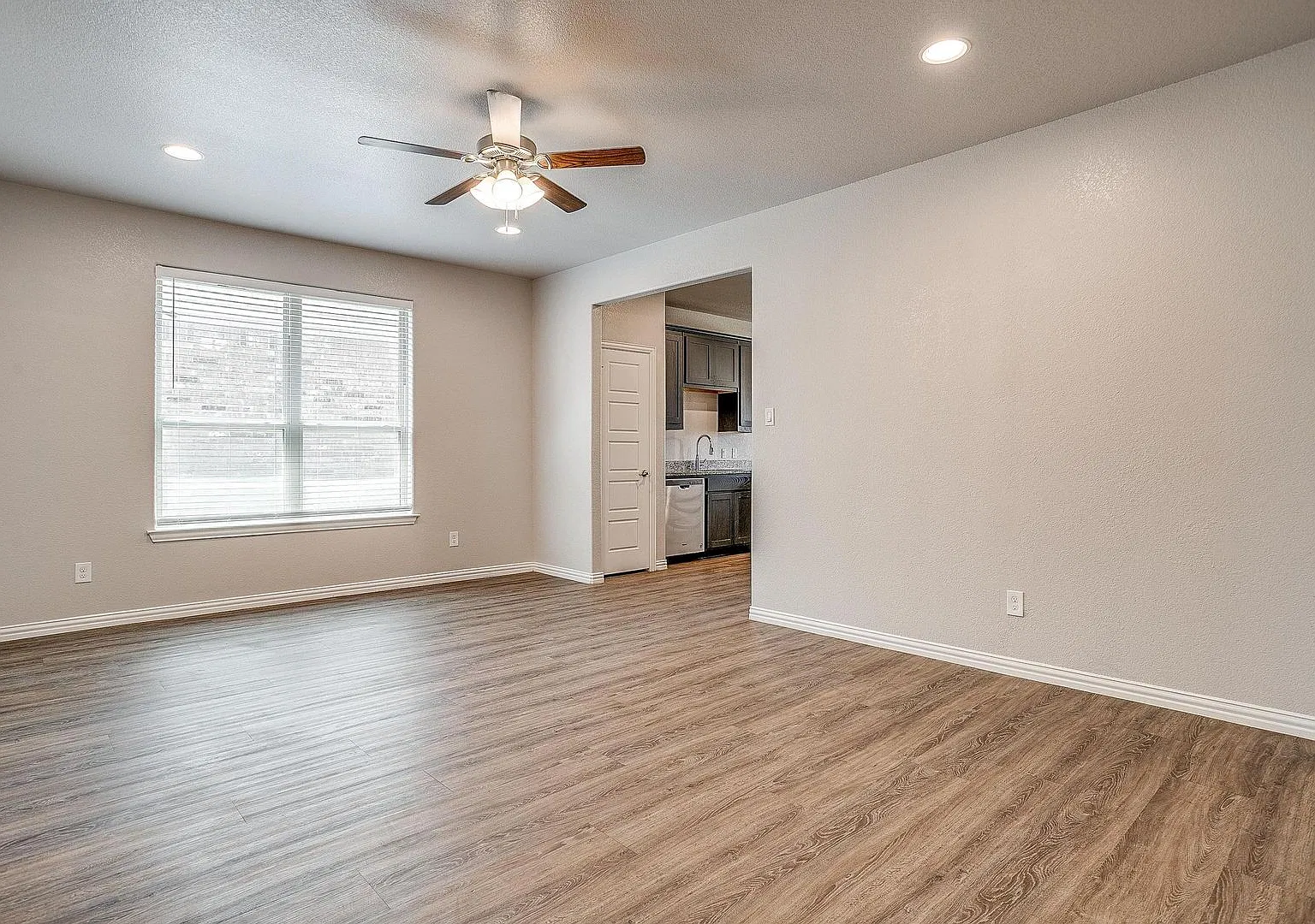 3 Bedroom 2 Bath Newer Home Move In Special — Photo 3