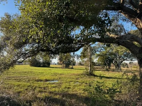 7302 Cemetery Road, Manvel, TX 77578