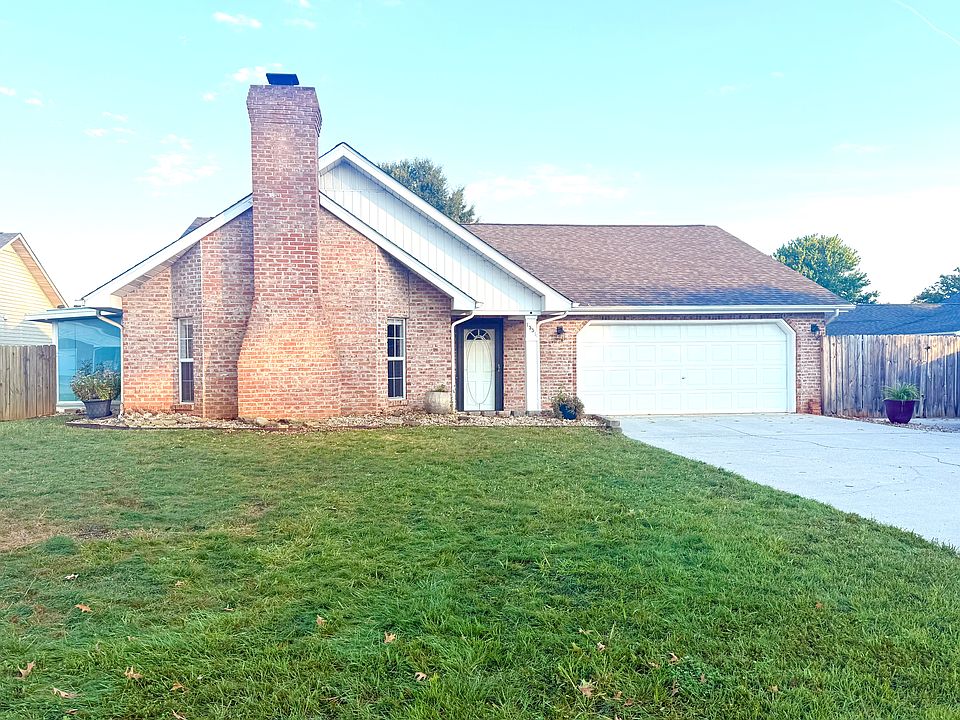 1st image of 1551 Cavalier Dr