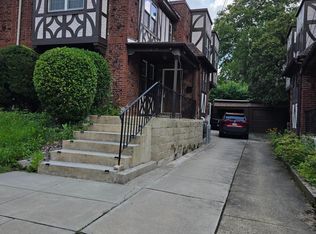 8237 Brookside Rd, Elkins Park, PA 19027