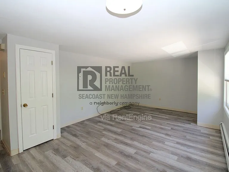 28 Ivy Ln #12 — Photo 3