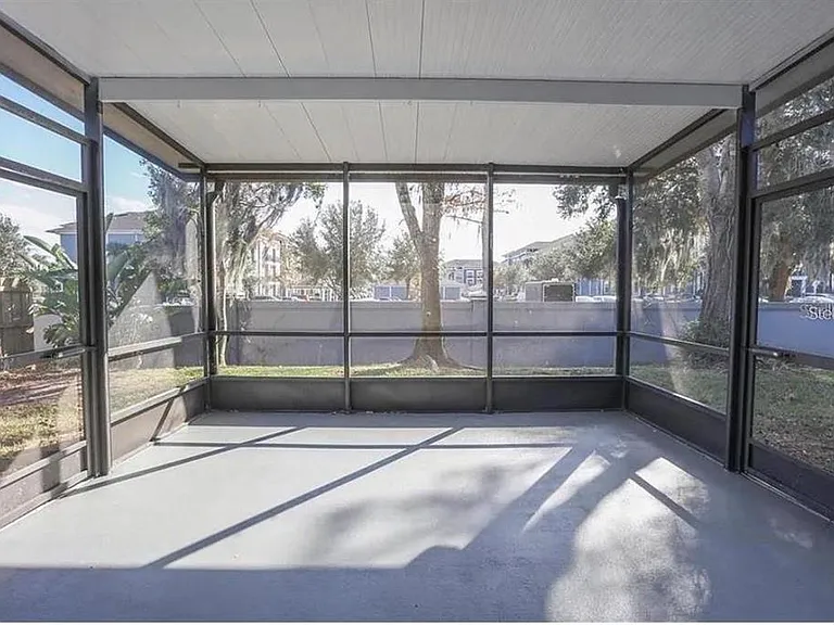 12834 Woodbury Glen Dr — Photo 2