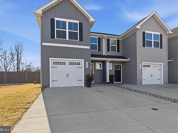 2nd image of 2605 Apricot Dr