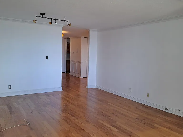 7000 Boulevard East #22A — Photo 8