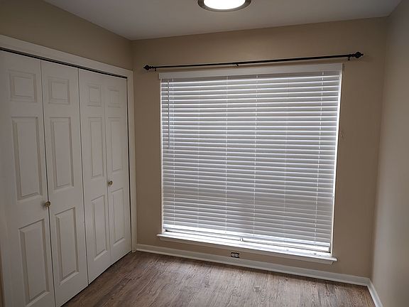 4th image of 1302 Hollow Creek Dr #B