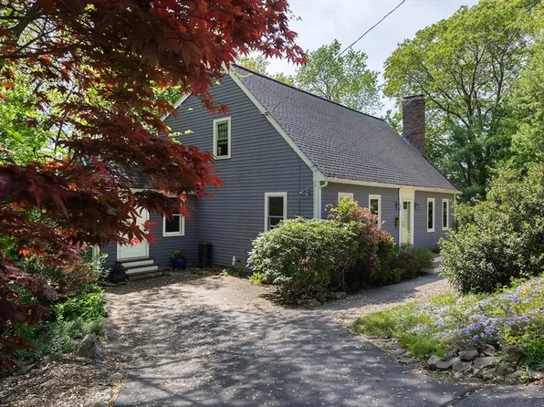 71 Roundtop Rd, Marlborough, MA 01752